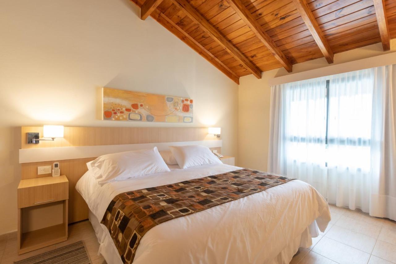 Altitud 720 Hotel, Aparts & Spa Villa General Belgrano Bagian luar foto